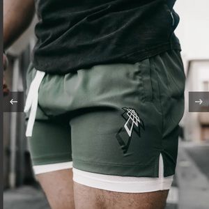 NWT Jed North Active Training 2 in 1 shorts 5”